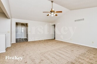 15 Crystal Lake Dr in St. Peters, MO - Building Photo - Building Photo