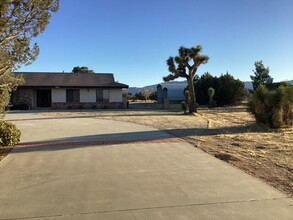 2512 N Ave in Palmdale, CA - Building Photo - Building Photo