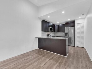 5620 Foxlake Dr in North Fort Myers, FL - Building Photo - Building Photo