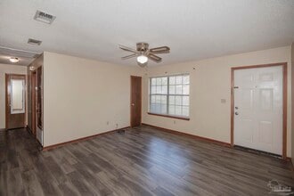 496 Lownde Ave in Pensacola, FL - Building Photo - Building Photo