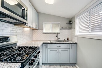3976 Idaho St in San Diego, CA - Foto de edificio - Building Photo