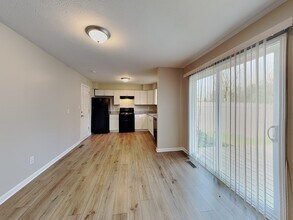 57 Corottoman Ct in Avon, IN - Building Photo - Building Photo