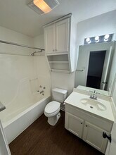 1223 James Ave in Waco, TX - Foto de edificio - Building Photo