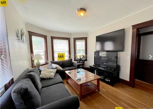 52 Blenford Rd, Unit 52 in Boston, MA - Building Photo - Building Photo
