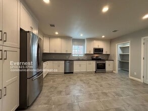 3456 Redondo Blvd in Los Angeles, CA - Building Photo - Building Photo