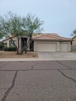 5034 E Barwick Dr in Cave Creek, AZ - Building Photo