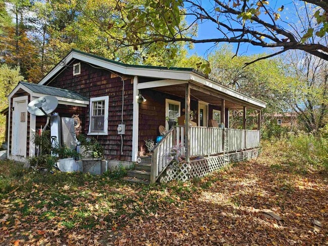 241 Old Whitefield Rd in Littleton, NH - Foto de edificio - Building Photo