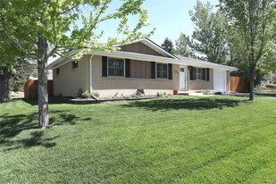 793 W Longview Ave in Littleton, CO - Building Photo