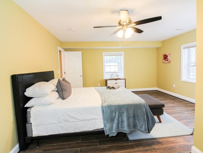 2762 Cameron Rd in Falls Church, VA - Building Photo - Building Photo