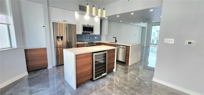 property at 2146 Van Buren St