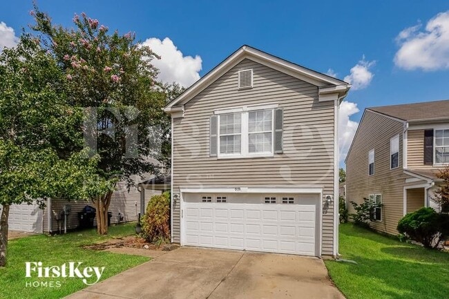 919 Littleton Dr in Concord, NC - Foto de edificio - Building Photo