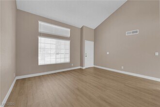 2830 Belleza Ln in Henderson, NV - Foto de edificio - Building Photo