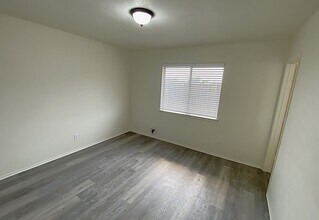 15741 Sago Rd in Apple Valley, CA - Building Photo - Building Photo