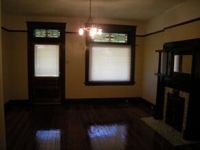 2310 Rohs St, Unit Apt.#1 in Cincinnati, OH - Building Photo - Building Photo