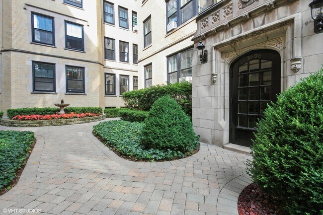 property at 3606 N Pine Grove Ave
