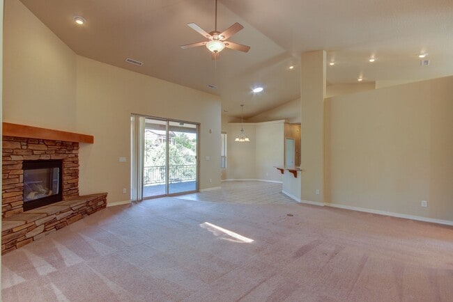 1076 Sunrise Blvd in Prescott, AZ - Building Photo - Building Photo