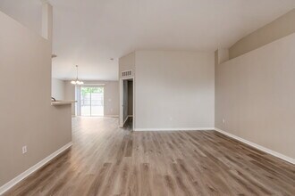512 Ronshelle Ave in Haines City, FL - Foto de edificio - Building Photo