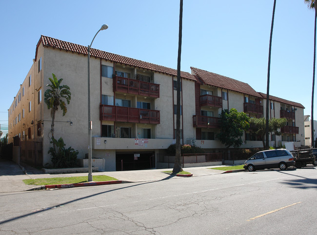 Mariposa Apartments in Los Angeles, CA - Building Photo - Building Photo