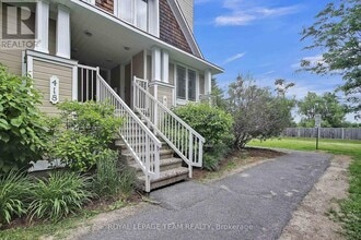 414 Hillsboro Private in Ottawa, ON - Building Photo - Building Photo
