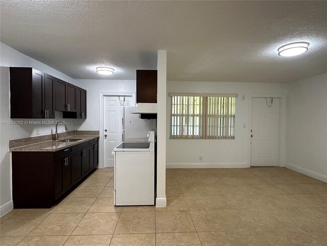2900 NE 17th Ave in Pompano Beach, FL - Building Photo - Building Photo