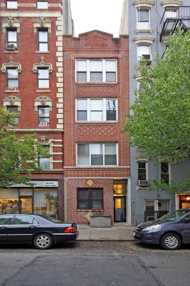 213 E 29th St in New York, NY - Foto de edificio - Building Photo