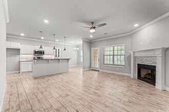 2302 S Aspen St in Siloam Springs, AR - Building Photo - Building Photo