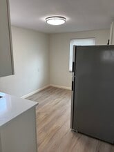 244 Clairmont Ave, Unit 2 in West View, PA - Building Photo - Building Photo
