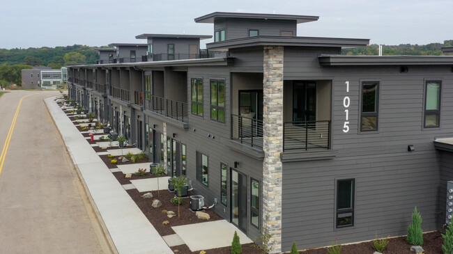 River Ridge Luxury Townhomes