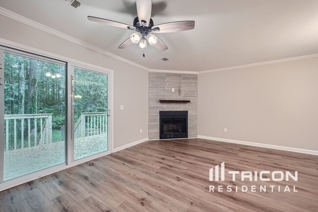 409 Water Oak Way SW in Marietta, GA - Building Photo - Building Photo