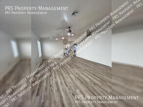 8656 E Nido Ave in Mesa, AZ - Building Photo - Building Photo