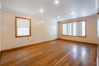 8906 S Halsted St in Chicago, IL - Building Photo - Building Photo