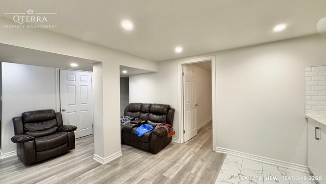 47 Wildlark Dr in Toronto, ON - Building Photo - Building Photo