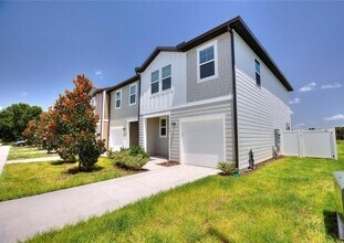 1124 Merrill St in Davenport, FL - Building Photo - Building Photo