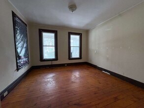 331 Edgewood Ave, Unit 1 in New Haven, CT - Building Photo - Building Photo