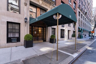 116 E 63rd St in New York, NY - Foto de edificio - Building Photo
