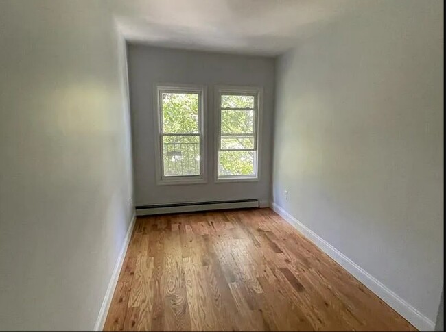 37 William St, Unit 1 in East Orange, NJ - Building Photo - Building Photo