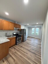 51 Columbia Ave, Unit Apartment 2 in Paterson, NJ - Building Photo - Building Photo