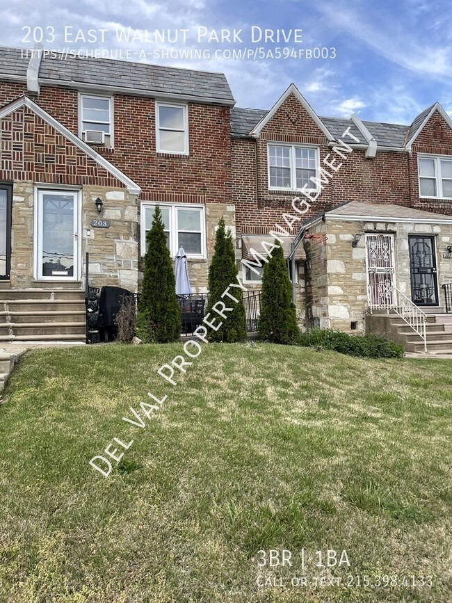 property at 203 E Walnut Park Dr