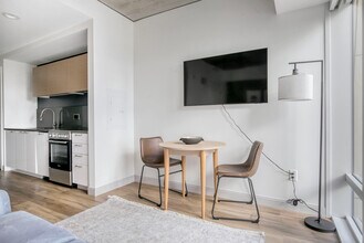 1350 Boylston St, Unit FL3-ID1140 in Boston, MA - Building Photo - Building Photo