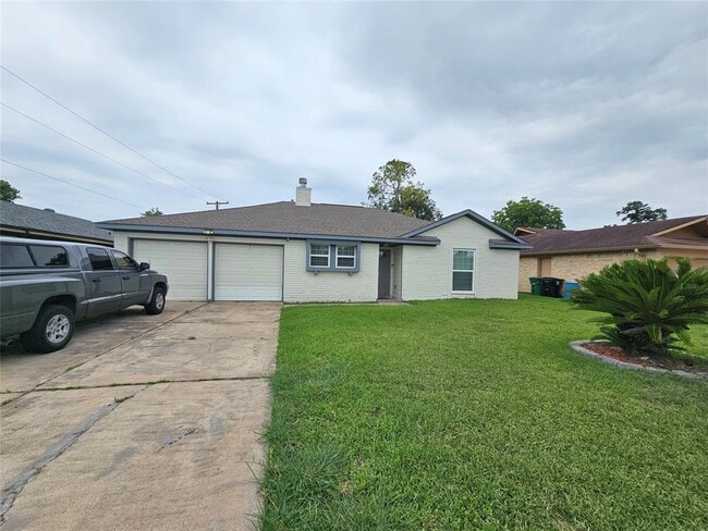 11330 Carvel Ln in Houston, TX - Building Photo - Building Photo