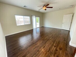 1312 Fantastic Ct in North Las Vegas, NV - Building Photo - Building Photo