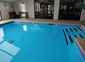 2028 N Rand Rd in Palatine, IL - Building Photo - Building Photo