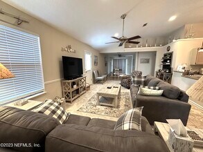 1624 Roberts Dr in Jacksonville Beach, FL - Building Photo - Building Photo