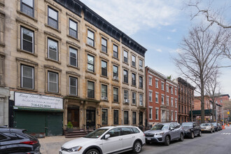 414 Henry St in Brooklyn, NY - Building Photo - Building Photo