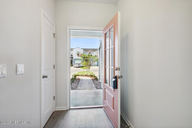 property at 95 Pinebury Ln