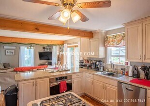 78 Seventh St. in Bangor, ME - Foto de edificio - Building Photo