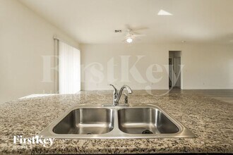 112 NW 11th St in Cape Coral, FL - Building Photo - Building Photo