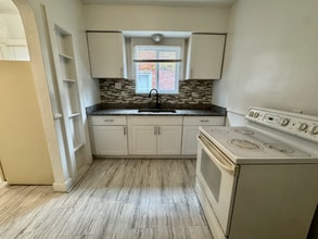 17150 Santa Rosa Dr in Detroit, MI - Building Photo - Building Photo