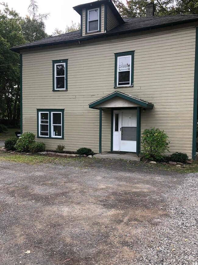 property at 711 S Bay Rd