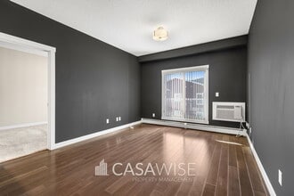 2207-2207 44 Ave NW in Edmonton, AB - Building Photo - Building Photo